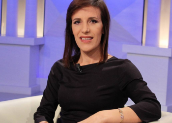 Na fal Mimoza që s’të mbrojtëm dot!