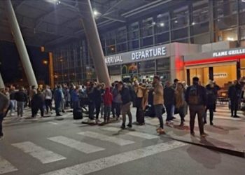 Dyshime për shpërthim të mundshëm në Aeroportin e Prishtinës