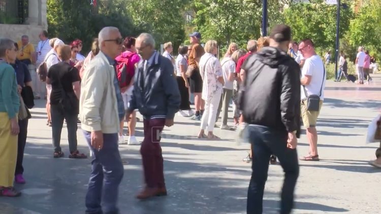 54% më shumë të huaj për Shkurtin