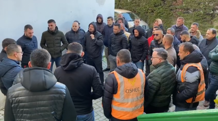 Arrestimet në radhët e OSHEE, punonjësit në protestë: Jemi të kërcënuar