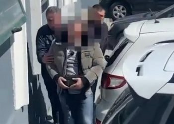 Video/ Pjesë e organizatës kriminale në Itali, arrestohet 48-vjeçari në Tiranë