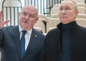 2 ditë pasi ndaj tij u lëshua urdhër arresti, Putin vizitë surprizë në Mariupol