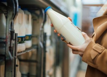 Rënia e industrisë së qumështit, tregu po zëvendësohet nga importet