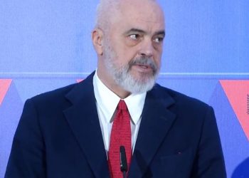 Rama: Nuk do të ketë më zyrtarë të lartë që do të kenë lidhje me tenderat