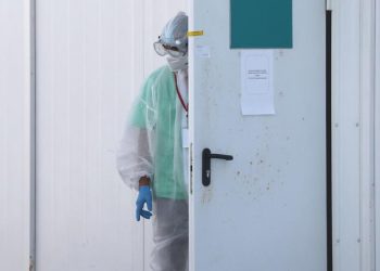 Mediat: Politikania opozitare u helmua me metale të rënda