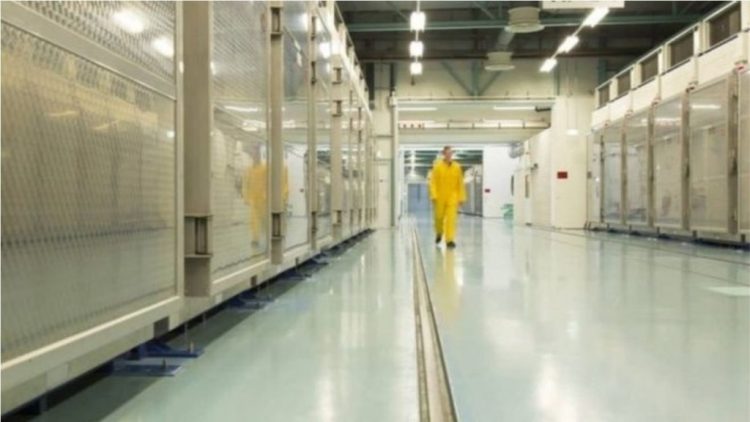 Tonelata uranium humbin në Libi