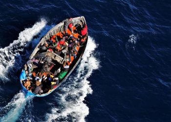 Mbytja e varkës me 47 persona në brigjet libiane, akuza Italisë për mosdhënie ndihme