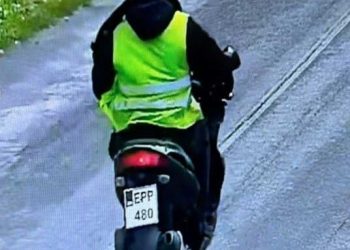 Ky është momenti kur autori vrasjes në Lezhë largohet me motor