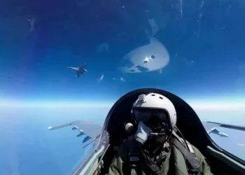 Kina vazhdon manovrat ushtarake pranë Tajvanit