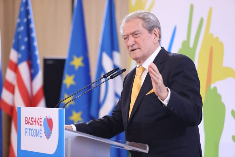 Berisha:Në Tiranë duhen 90 vite punë për të blerë një apartament, përgjegjës është Veliaj