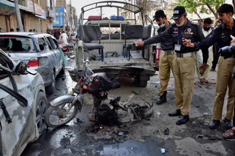 Shpërthen nga një bombë automjeti i policisë në Pakistan, 4 viktima dhe 8 të plagosur