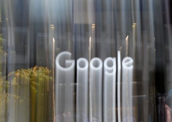 Google shkurton vendet e punës, punonjësit boshatisin kompaninë