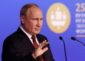 Putin viziton Kherson dhe Luhansk, Kremlini publikon pamjet