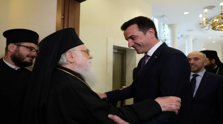 Veliaj uron Pashkët: Ditë e njerëzve që punojnë dhe duan të çojnë gjërat përpara