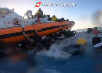 Mbyten 70 emigrantë në Mesdhe dhe shpëtohen 1200 të tjerë, shkak mbipesha e varkës