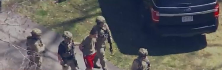 FBI arreston të dyshuarin për publikimin e dokumenteve sekrete të qeverisë