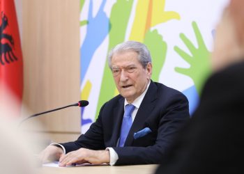 Berisha akuza Veliajt: Pastron paratë e Gardës Revolucionare të Iranit