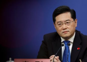 Kina paralajmëron “pasoja të rrezikshme” nëse kritikohet për Tajvanin