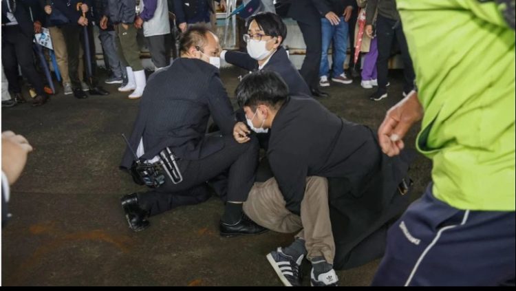 Shpërthim i fuqishëm gjatë takimit elektoral të Kryeministrit japonez