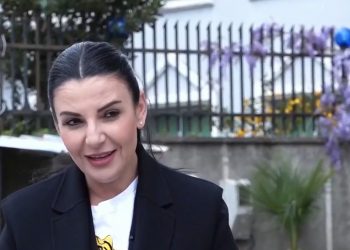 Balluku:Çatia do mbulohet me panele diellore, Spitali i Burrelit autoprodhues i energjisë