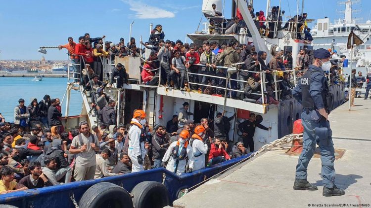 Parlamenti i BE-së miraton plan emergjence për emigracionin