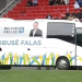 Video/Belind Këlliçi futet në stadiumin “Air Albania” me autobus