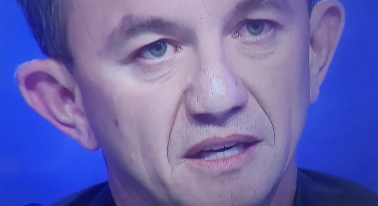 “Gjyshen dhe gjyshin i dogjën të gjallë në banesë”, përlotet Berat Buzhala