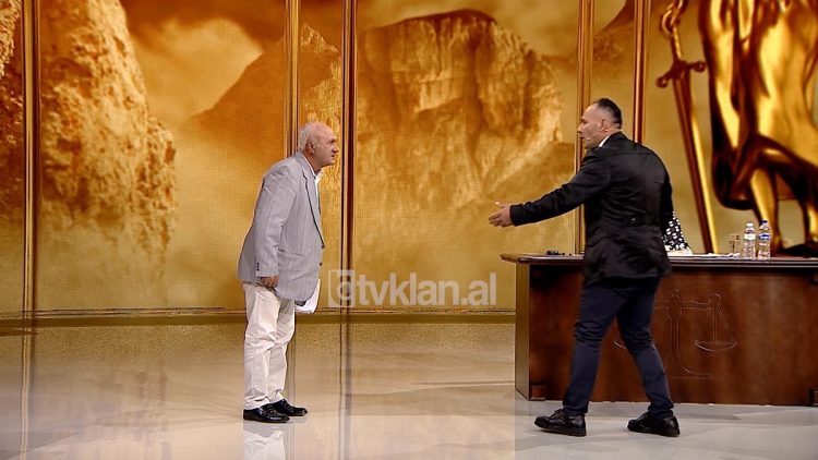 “T’i vësh frerin e satëme”, babai-djalit: Pelën ta prura me kapistër, ti ia hoqe fare