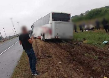 Aksidentohet furgoni me nxënës në Bulqizë, disa prej tyre dërgohen në spital