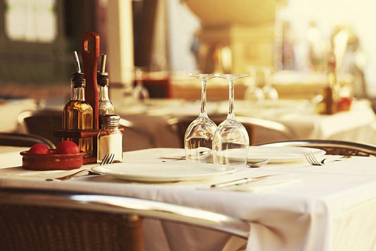 Çmimet në restorante shtrenjtohen 20 deri 30%