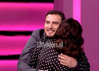 Nëna e sëmurë i shpreh pengun dhe kërkon falje, djali: S’pendohem për asgjë