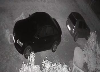 Video/Dy persona të maskuar vendosin eksplozivin, momenti kur shpërthen makina e Ndrecës