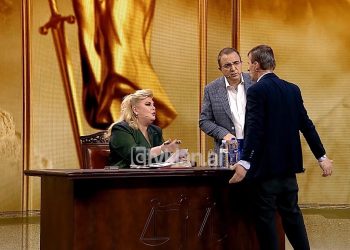 Juliani në konflikt me nënën: Gruan ma dhatë me mblesëri, nuk e doja që natën e parë