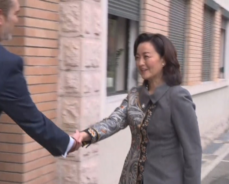 Një muaj para zgjedhjeve/ Ambasadoret shkojnë në KQZ për të takuar Celibashin