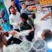 Iran/Dy gra në market pa shami, një burrë u hedh kosin në kokë