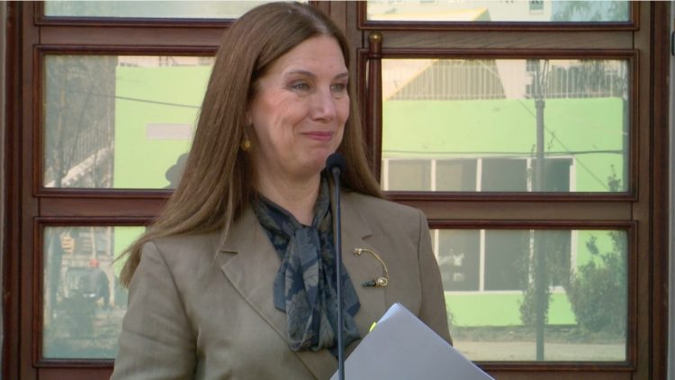 Sezoni i verës/ Kumbaro: Muzika do lejohet nga ora 12 e drekës deri në 12 të natës