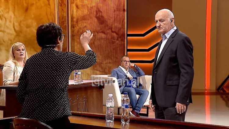 Shkriu pasurinë për të ndihmuar vëllain, gruaja: Nuk të ndaj derisa të marr…