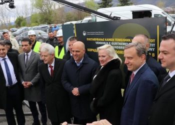 Maqedonia e Veriut nis punimet për ndërtimin e Korridorit 8