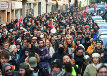 Francë/ Qytetarët protestojnë në ditën e 11-të kundër reformës së pensioneve