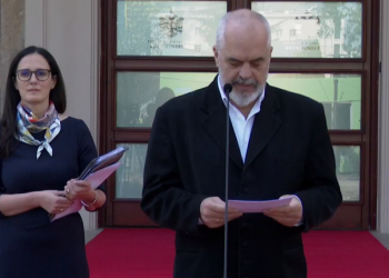 Rama: Gati projektligji, brenda 1 viti paga mesatare do shkojë 900 euro