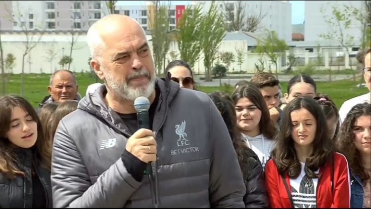 Rama: S’do ketë më tendera e leje ndërtimi për ata që nuk kanë bilance pagash dinjitoze