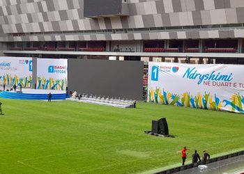 Koalicioni “Bashkë fitojmë” çel sot fushatën, pamje nga stadiumi “Air Albania”