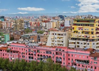 Tirana shkallë të lartë të dembelizmit, 42% e popullsisë as në punë e as në kërkim të saj