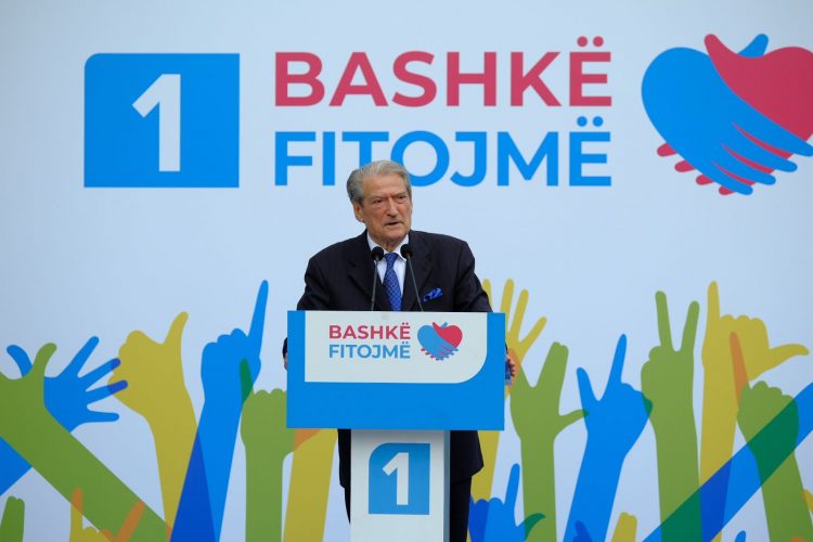 Berisha për Ramën:Halabak, kalon nga sheshi në shesh me zorrën qorre në gojë