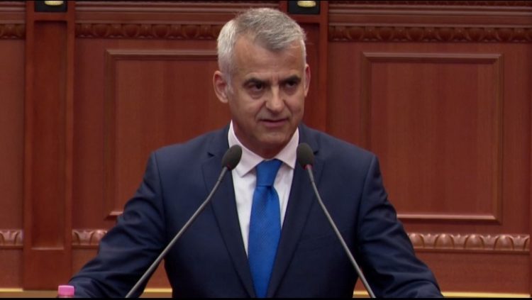 Vangjel Dule: Lironi Fredi Belerin, po mbahet peng si i burgosur politik