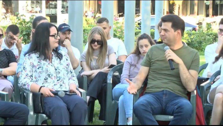 Basha: Jam penduar që i dhashë kohë Berishës, ta kisha larguar sapo u shpall “non grata”