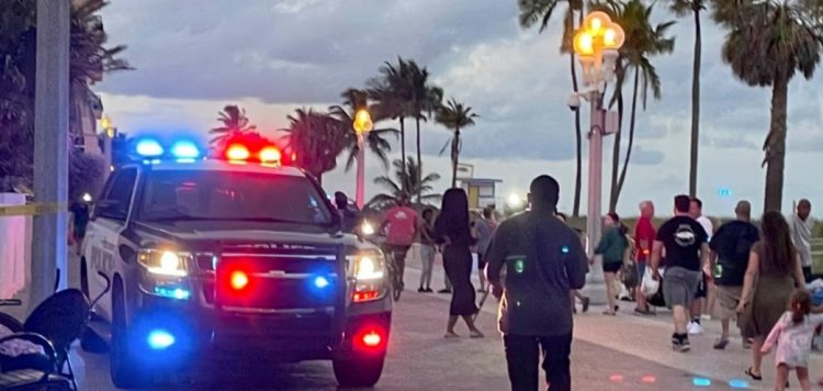 Qëllohen me armë zjarri 9 persona në Florida