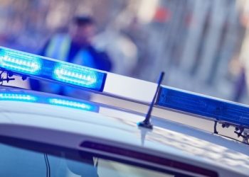 Sërish tmerr në një shkollë në Beograd, e mitura godet me thikë një nxënëse dhe mësuesen