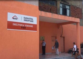 Dëm rreth 95 mln lekë, kallëzohet në SPAK drejtori i Kadastrës në Fier
