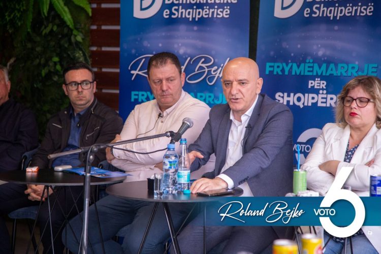 Bejko: Do ndërtojmë fusha sportive në çdo lagje të Tiranës, do jenë falas